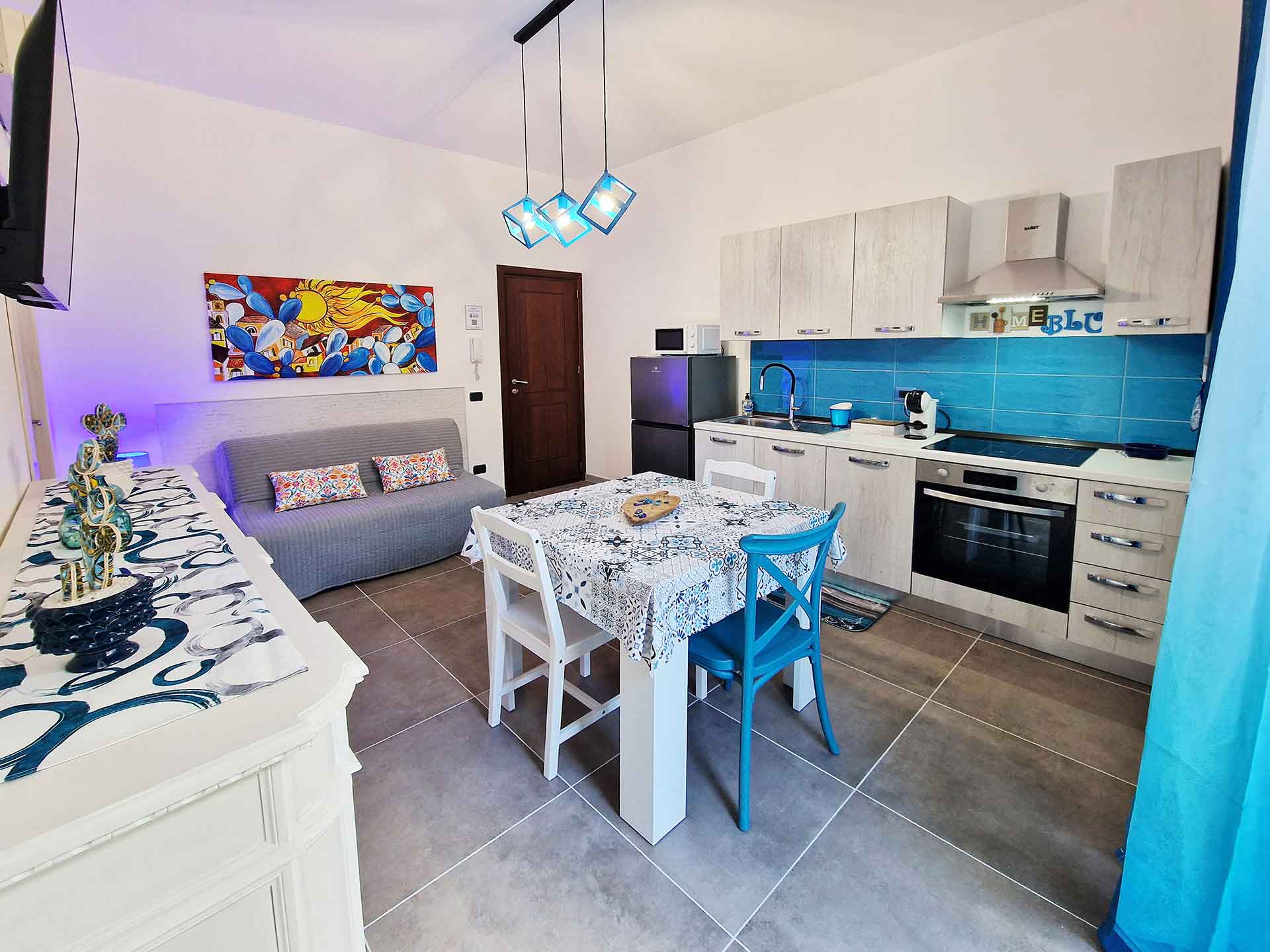 HOME-CASA-BLU-01.jpg